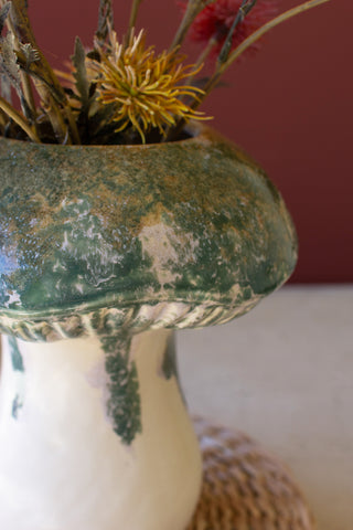 CERAMIC MUSHROOM VASE