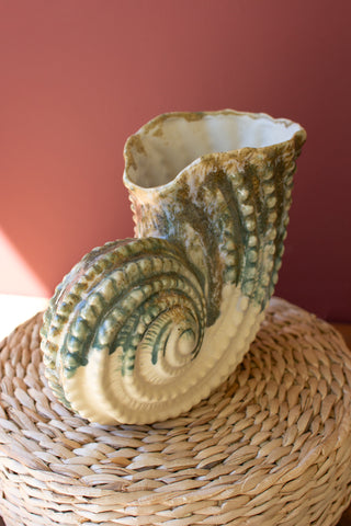 CERAMIC NAUTILIS SHELL VASE