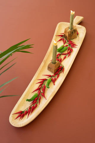 CARVED WOODEN PEPPER PLATTER