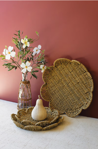 SET OF THREE FLOWER SHAPED WOVEN SEAGRASS TRAYS