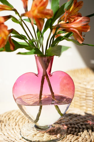 GLASS HEART VASE - OMBRE PINK - LARGE