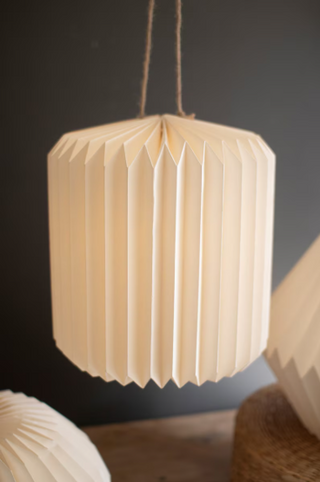 SET OF THREE FOLDING PAPER PENDANT LIGHTS