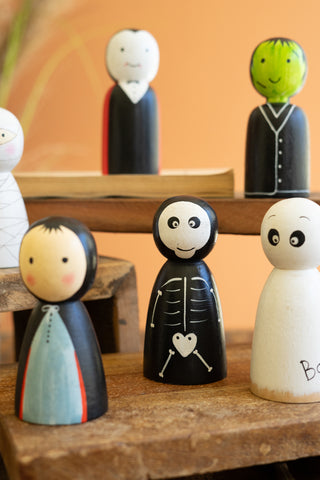 SET OF SIX PAINTED WOOD HALLOWEEN FAMILY