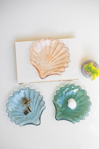 SET OF THREE GLASS SCALLOP SHELL BOWLS - ONE EACH COLOR