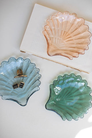 SET OF THREE GLASS SCALLOP SHELL BOWLS - ONE EACH COLOR