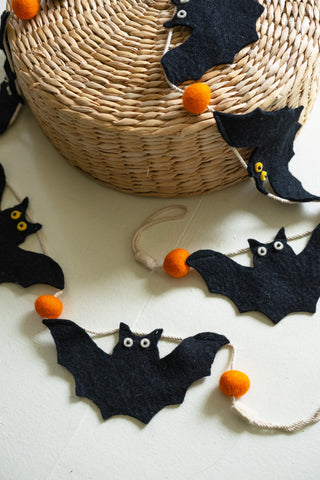 FELT HALOWEEN BAT GARLAND