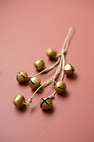 JINGLE BELL BUNCH ON A JUTE ROPE