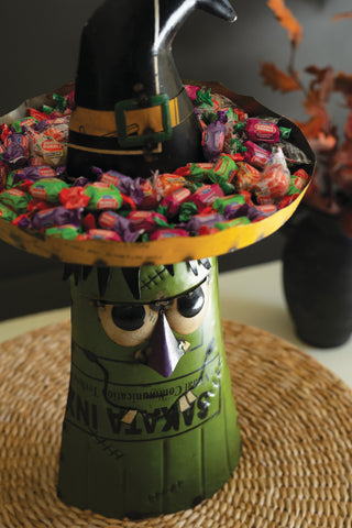 RECYCLED IRON GREEN GHOST WITH CANDY HAT