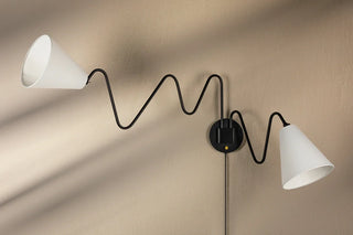 Onda Plug-in Sconce