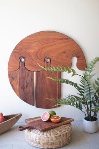 HANGING ACACIA WOOD CUTTING BOARDS