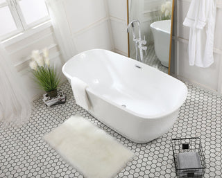 67 inch soaking bathtub in glossy white