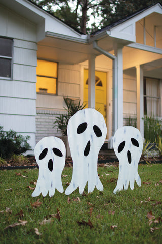 SET OF THREE CORRUGATED GHOSTS YARD ART