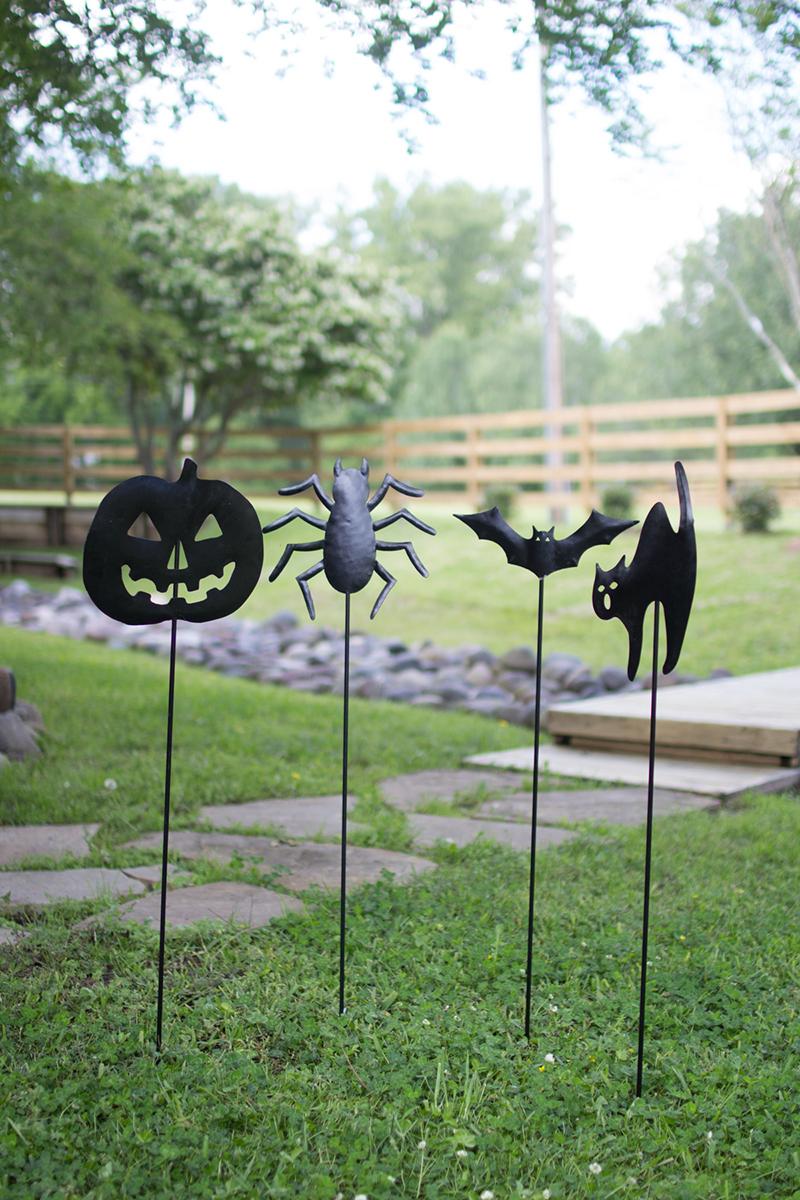 SET OF FOUR HALLOWEEN YARD STAKES - ONE EACH DESIGN
